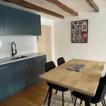 Egas Duplex Historic Centre 아파트 *