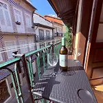Egas Duplex Historic Centre * 귀마레스