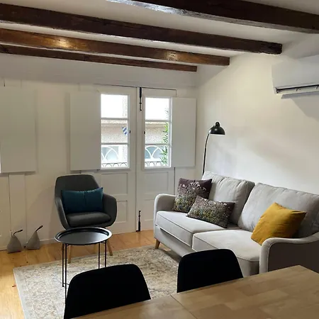 Egas Duplex Historic Centre Apartman