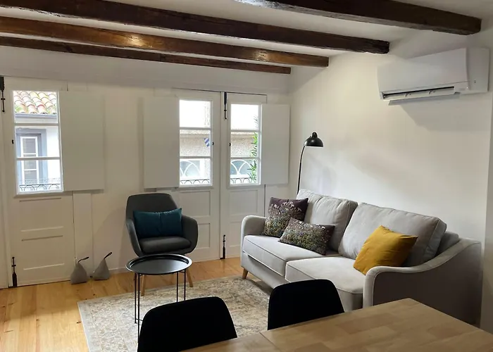 Egas Duplex Historic Centre Apartman